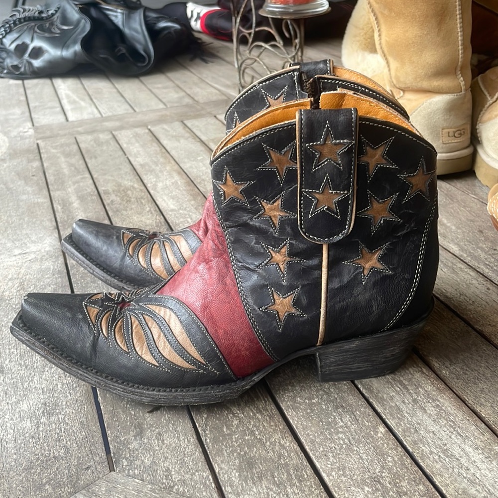 Ankle cut Cowboy boots